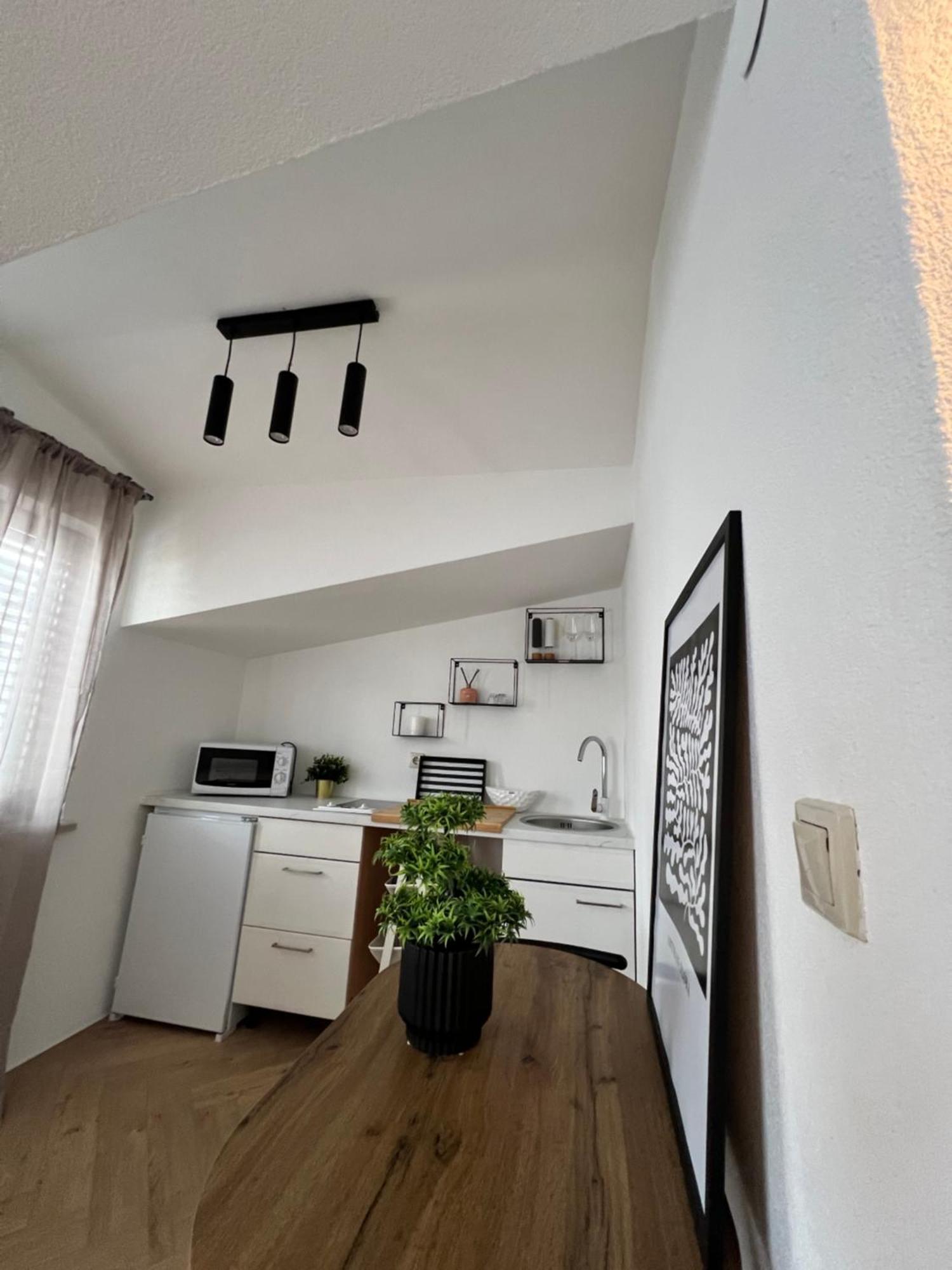 Apartmani Stanic Сегет-Враниця Екстер'єр фото